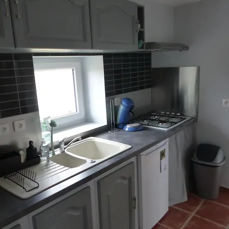 Jolie Maison Pour 4 A 6 Personnes *