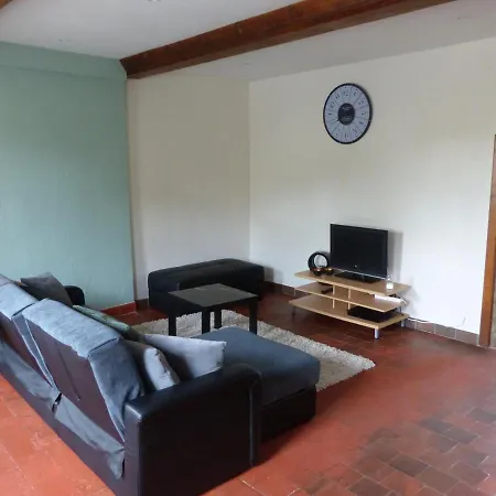 Holiday home Jolie Maison Pour 4 A 6 Personnes *