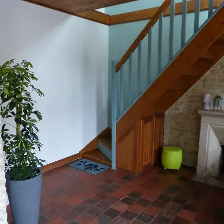 Jolie Maison Pour 4 A 6 Personnes *