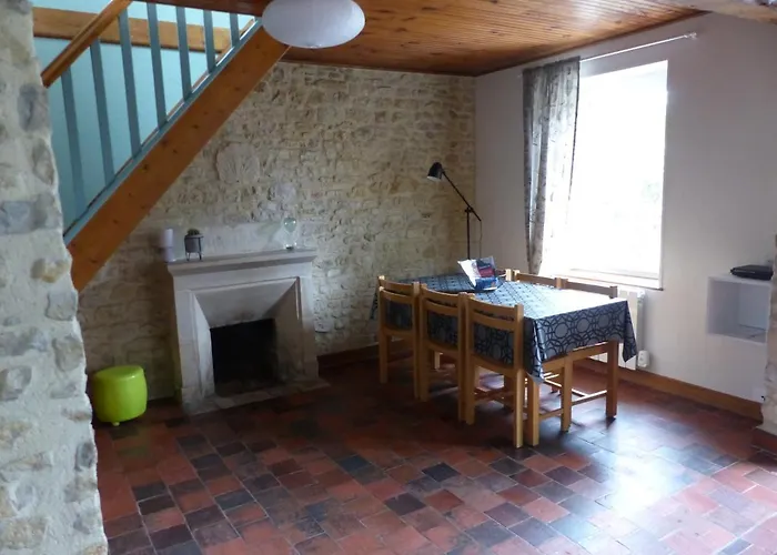 Jolie Maison Pour 4 A 6 Personnes *